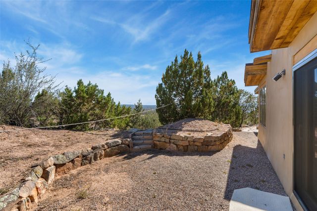 39 Zambra Way, Santa Fe, NM 87506