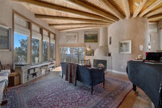 39 Zambra Way, Santa Fe, NM 87506