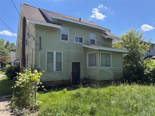 114 W Hamilton Avenue, Flint, MI 48503