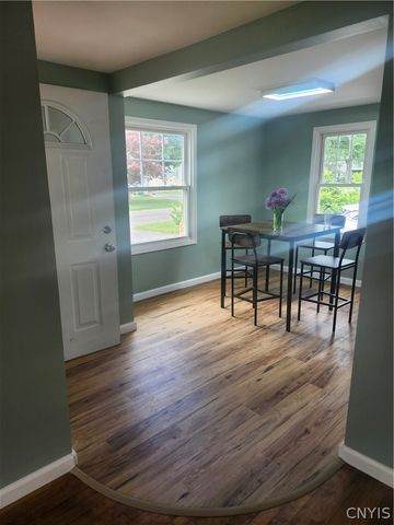 206 Marilyn Avenue, Salina, NY 13212