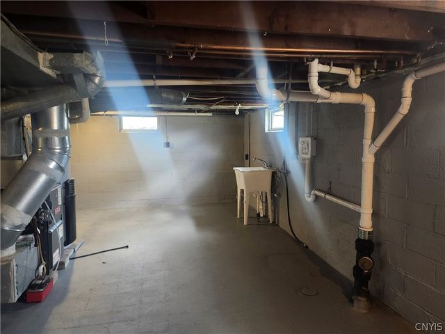 206 Marilyn Avenue, Salina, NY 13212