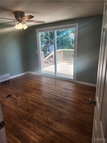 206 Marilyn Avenue, Salina, NY 13212