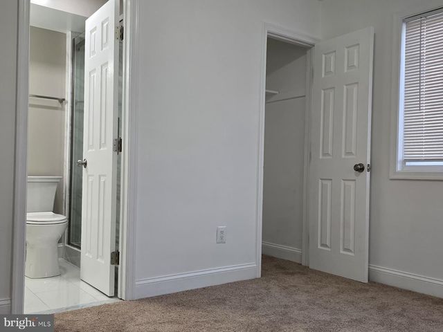 5320 JAY ST NE, Washington, DC 20019