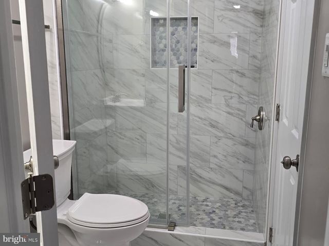 5320 JAY ST NE, Washington, DC 20019