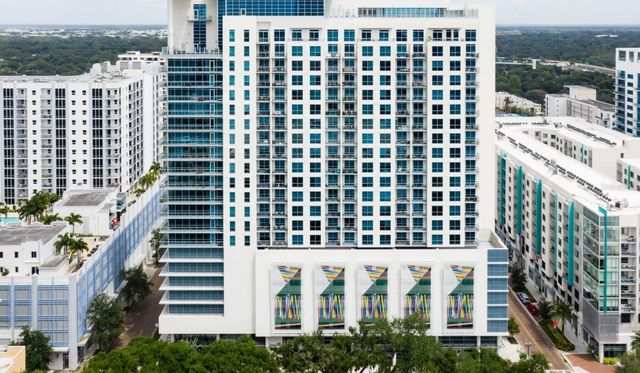 101-1 LAKE AVENUE, Orlando, FL 32801