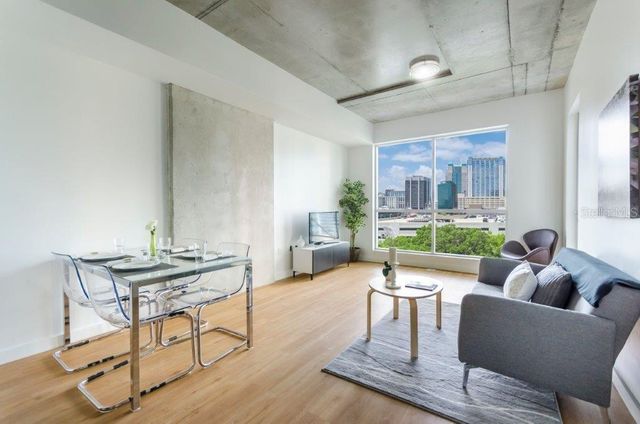 101-1 LAKE AVENUE, Orlando, FL 32801