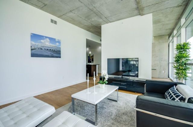 101-1 LAKE AVENUE, Orlando, FL 32801