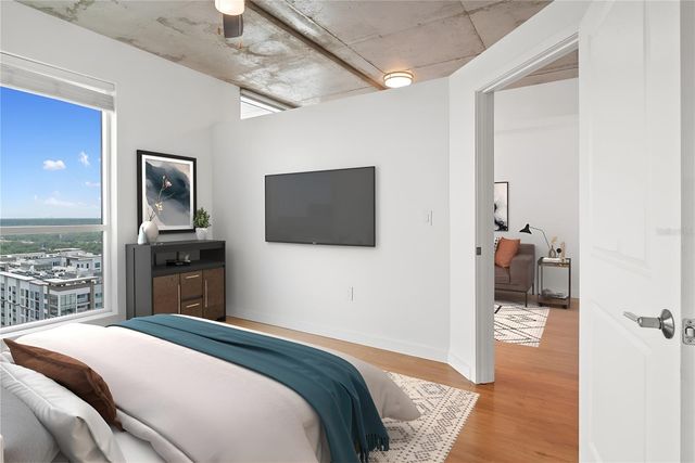 101-1 LAKE AVENUE, Orlando, FL 32801