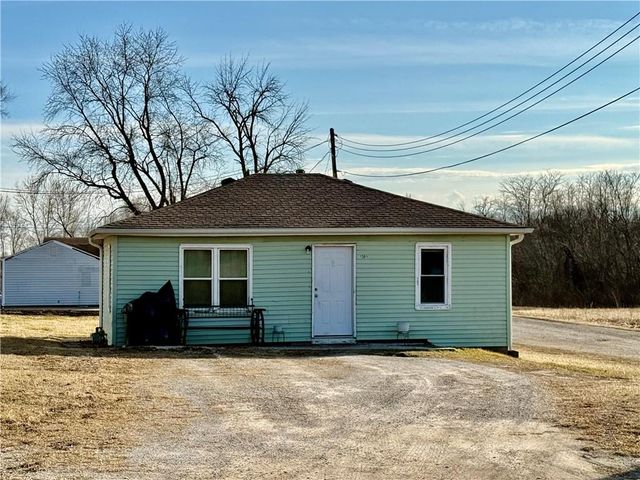 1213 W Main Street, Richmond, MO 64085