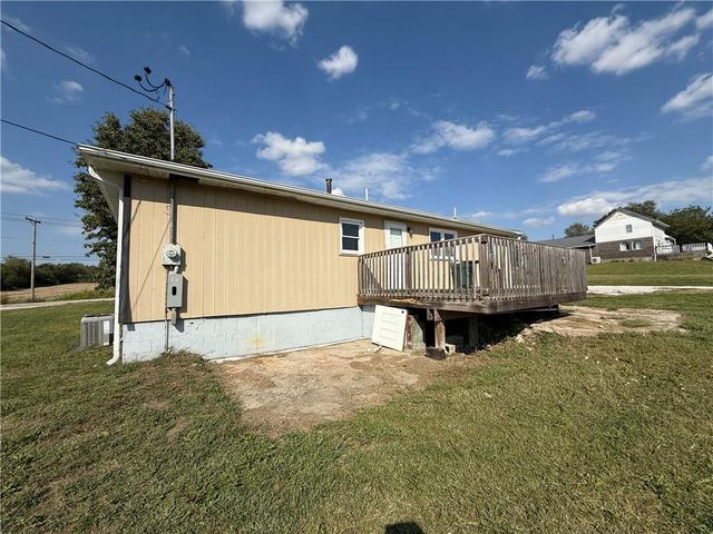 1213 W Main Street, Richmond, MO 64085