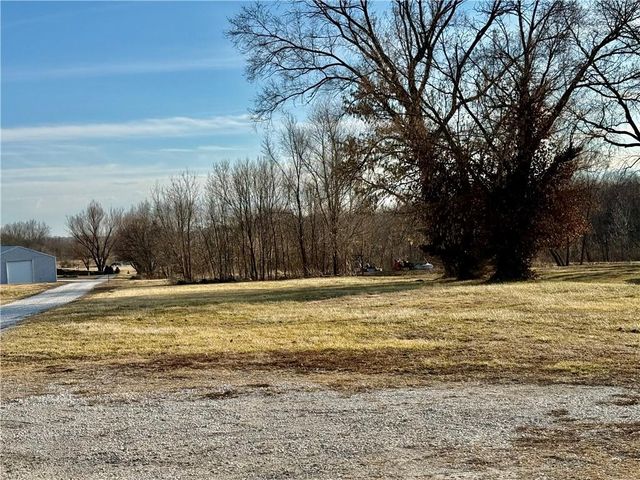 1213 W Main Street, Richmond, MO 64085