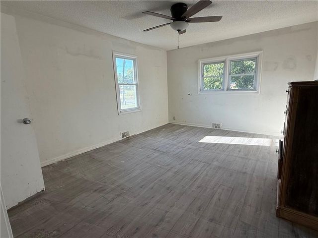 1213 W Main Street, Richmond, MO 64085
