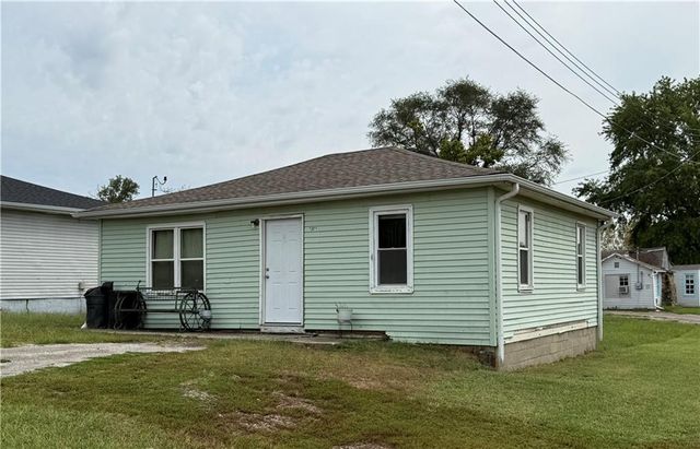 1213 W Main Street, Richmond, MO 64085