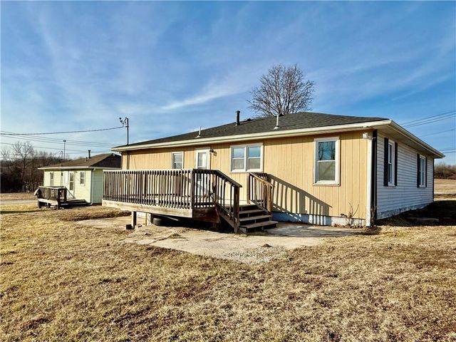 1213 W Main Street, Richmond, MO 64085