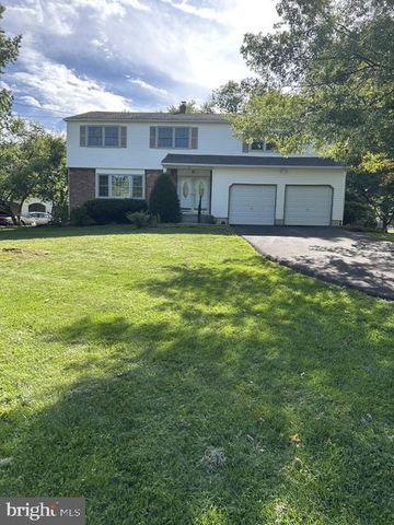 1 EMBASSY CIR, Norristown, PA 19403