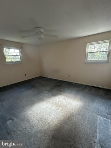 1 EMBASSY CIR, Norristown, PA 19403