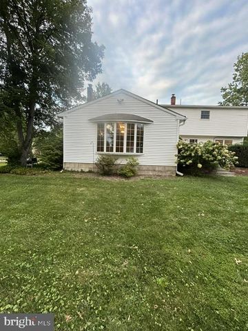 1 EMBASSY CIR, Norristown, PA 19403
