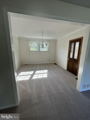 1 EMBASSY CIR, Norristown, PA 19403