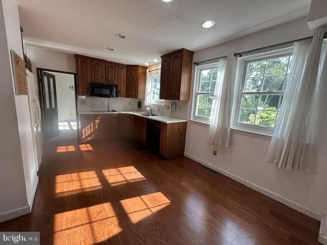 1 EMBASSY CIR, Norristown, PA 19403