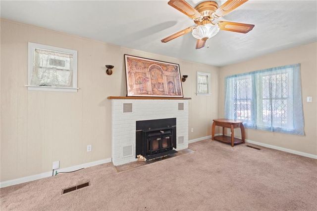 717 E KANSAS Avenue, Independence, MO 64050