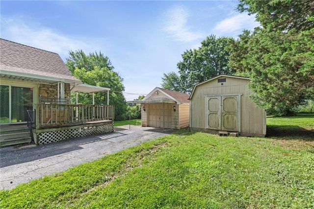 717 E KANSAS Avenue, Independence, MO 64050
