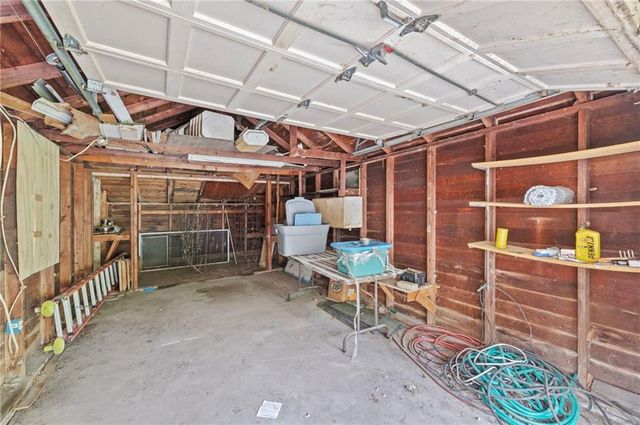 717 E KANSAS Avenue, Independence, MO 64050
