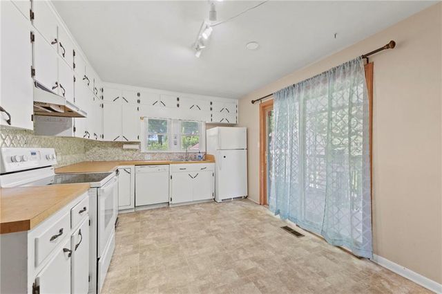 717 E KANSAS Avenue, Independence, MO 64050