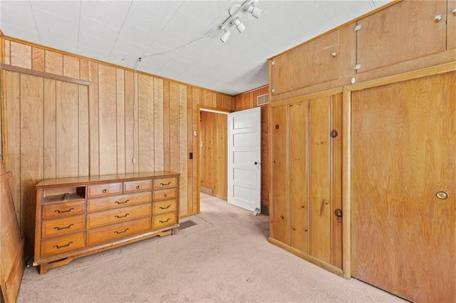 717 E KANSAS Avenue, Independence, MO 64050