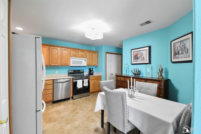 2416 Sutton Drive, Temperance, MI 48182