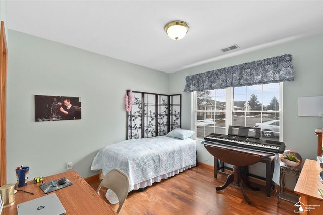 2416 Sutton Drive, Temperance, MI 48182