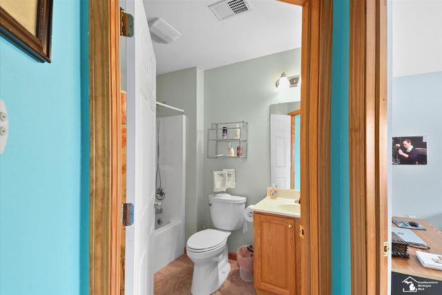 2416 Sutton Drive, Temperance, MI 48182