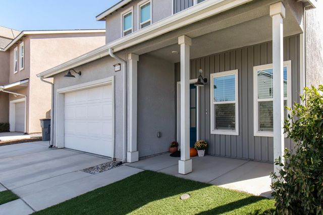 5096 N Maruyama Avenue, Fresno, CA 93723
