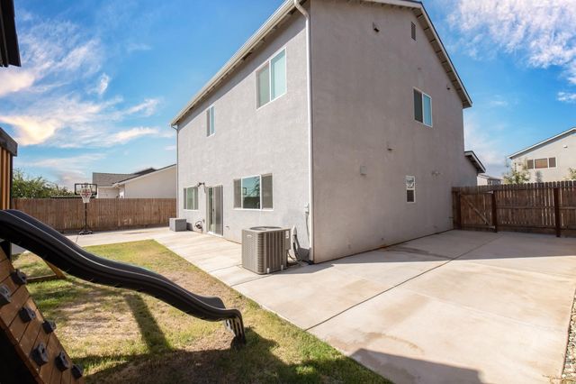5096 N Maruyama Avenue, Fresno, CA 93723
