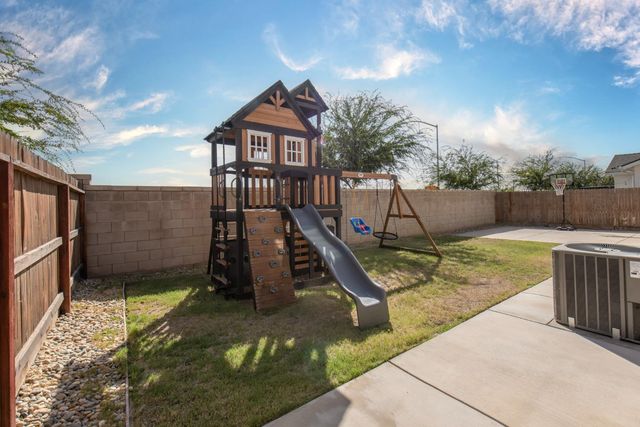 5096 N Maruyama Avenue, Fresno, CA 93723