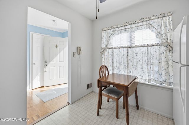 12 Interlaken Court 7, Freehold, NJ 07728