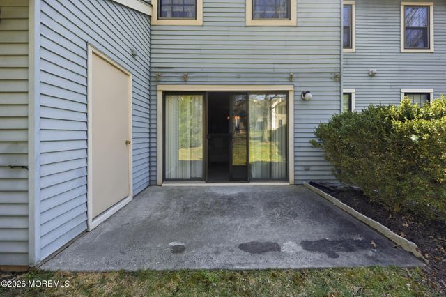 12 Interlaken Court 7, Freehold, NJ 07728