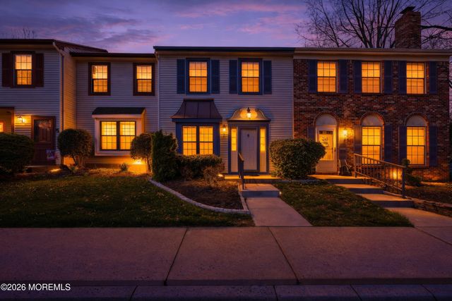 12 Interlaken Court 7, Freehold, NJ 07728