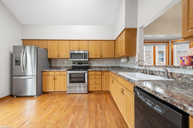 20070 Ridgeway Court, Clinton Twp, MI 48038