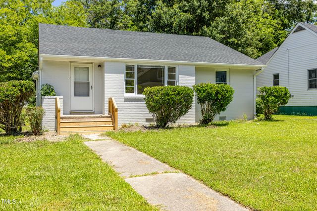 605 E Montgomery Street, Henderson, NC 27536