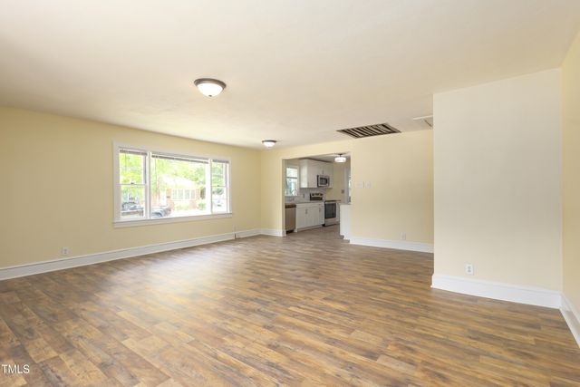 605 E Montgomery Street, Henderson, NC 27536