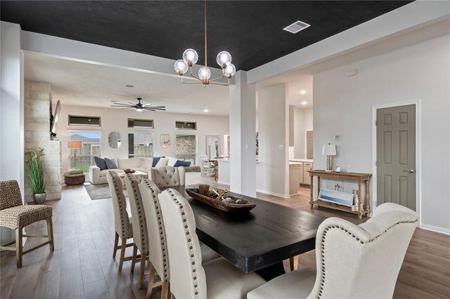 2210 Ninos Drive, League City, TX 77539