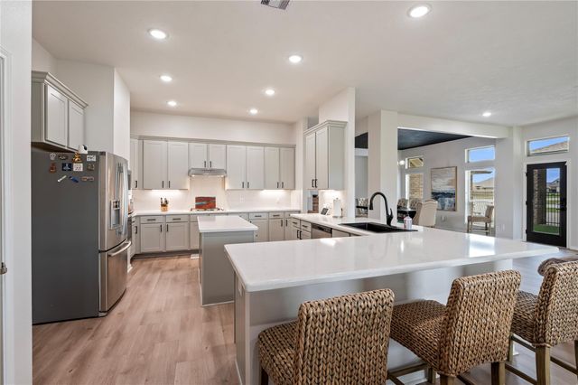 2210 Ninos Drive, League City, TX 77539