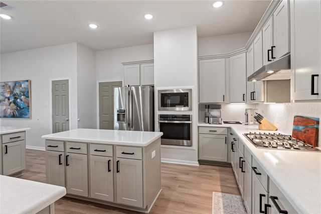 2210 Ninos Drive, League City, TX 77539