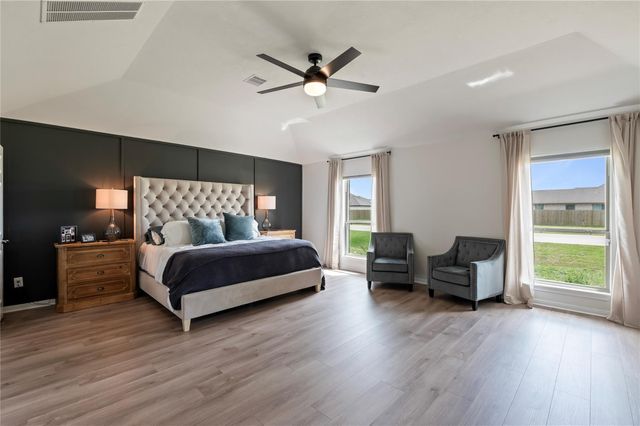 2210 Ninos Drive, League City, TX 77539