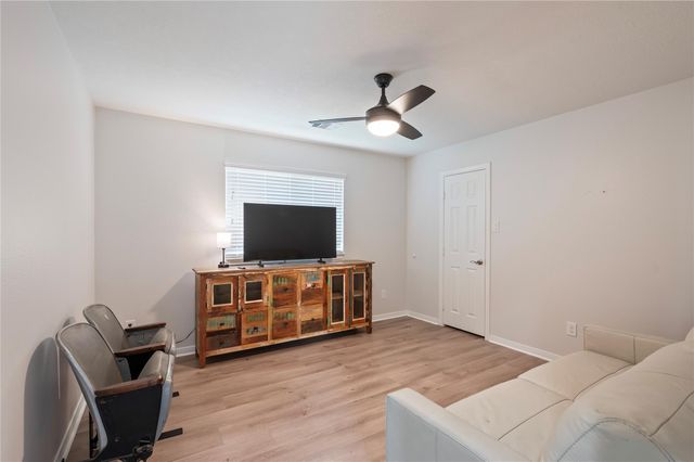 2210 Ninos Drive, League City, TX 77539