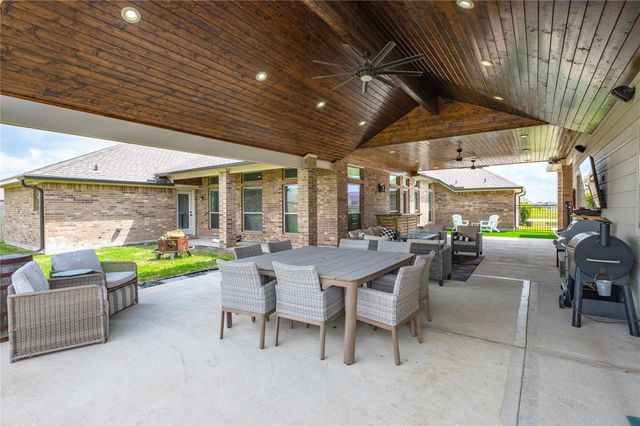 2210 Ninos Drive, League City, TX 77539