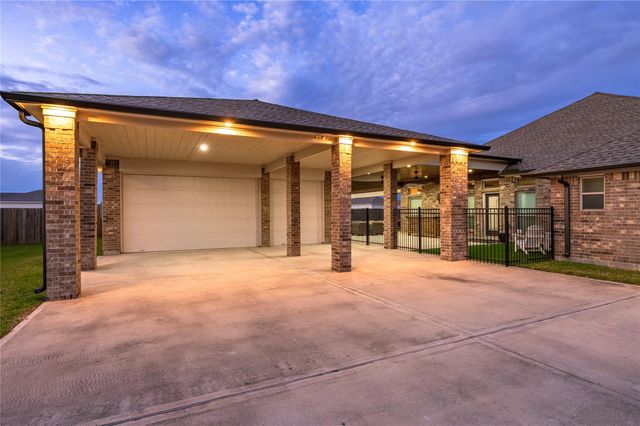 2210 Ninos Drive, League City, TX 77539