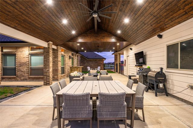 2210 Ninos Drive, League City, TX 77539