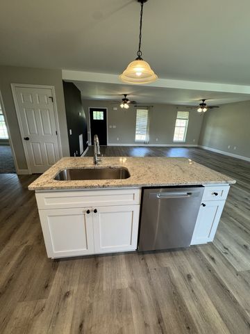282 Wheel Rd, Shelbyville, TN 37160