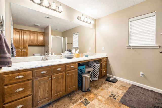 780 S FM 17, Alba, TX 75410
